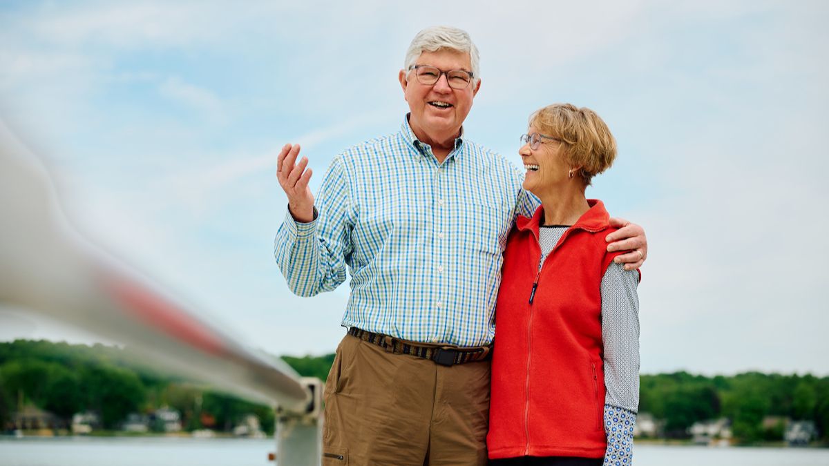 alan-jean-hilgeman-active-living-cedar-community Alan and Jean Hilgeman enjoying time together at Cedar Community.
