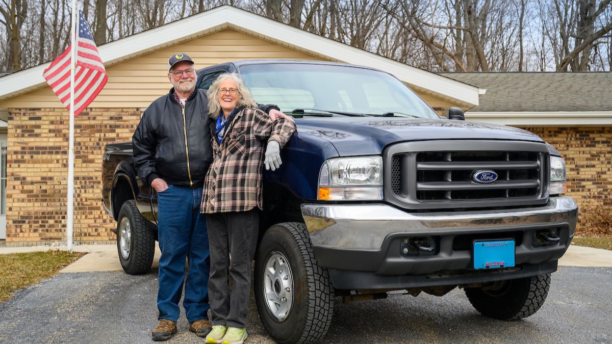 Photo of Bob and Kate at Cedar Community.